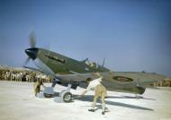 Asisbiz Spitfire MkVb RAF Air Vice Marshal Keith Park at Safi Malta 15th May 1943 IWM TR1066