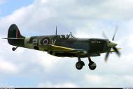 Asisbiz Airworthy Spitfire warbird MkIXe RCAF 443Sqn 2IV MK356 16