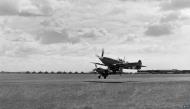 Asisbiz Spitfire MkIXb RCAF 442Sqn Y2Z take off from Ford Sussex IWM HU92137a