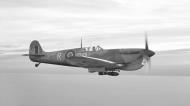 Asisbiz Spitfire MkVcTrop SAAF 2Sqn DBR JKxxx on mission to Sangro River battlefront Oct 1943 IWM CNA2107a