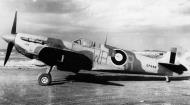 Asisbiz Spitfire LFVb SAAF 40Sqn WRR Aboukir filter F24 camera EP688 Sicily 1943 05
