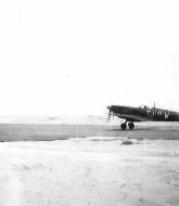 Asisbiz Spitfire LFIX SAAF 4Sqn KJW Italy 1945 01