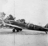 Asisbiz Spitfire MkIX SAAF 7Sqn TJL Italy 1945 01