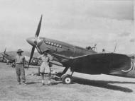Asisbiz Spitfire MkIX SAAF Italy 01