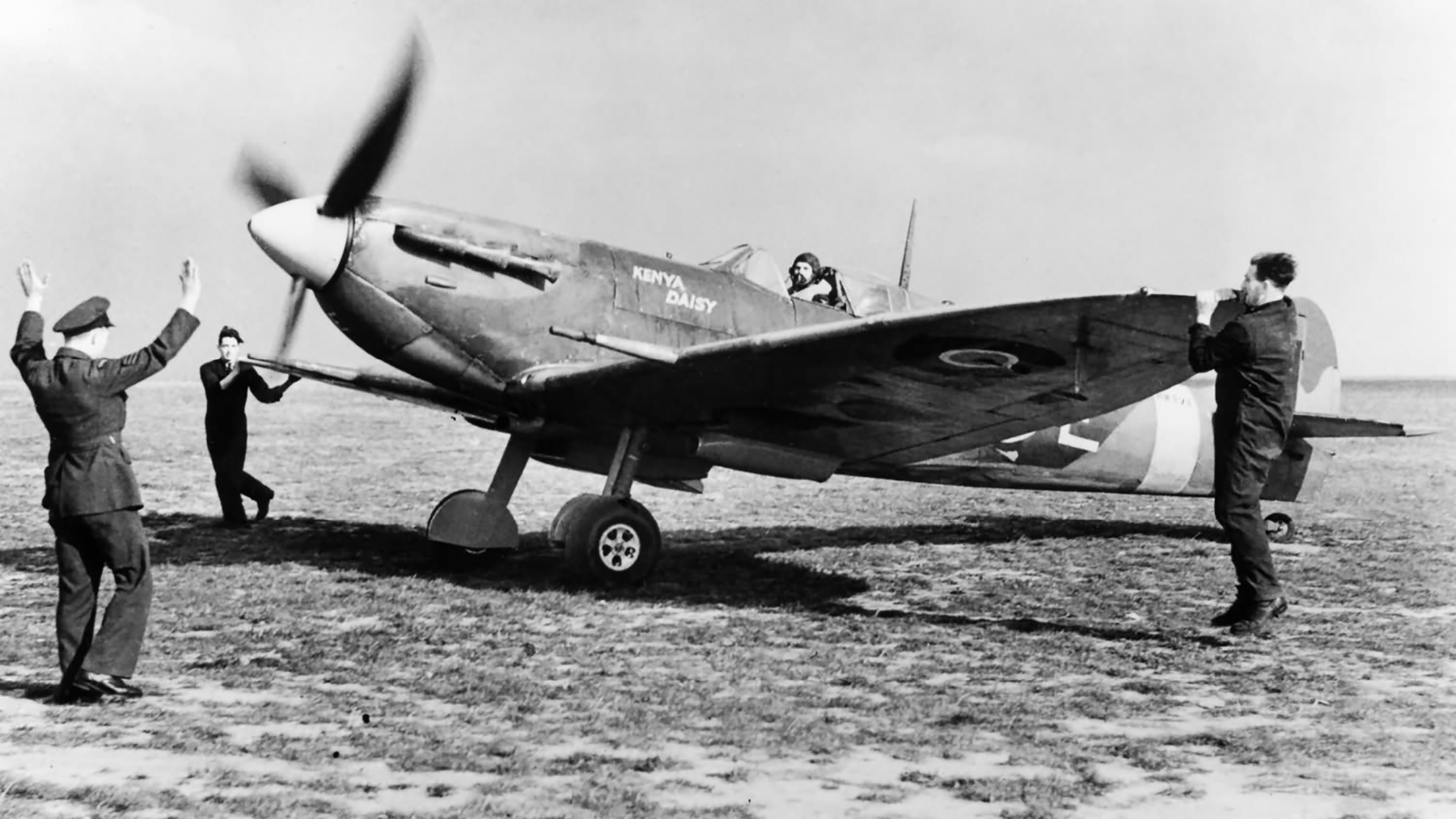 Spitfire LFVb RAF 165Sqn SKE named Kenya Daisy BM271 at Gravesend 16th Oct 1942 web 01