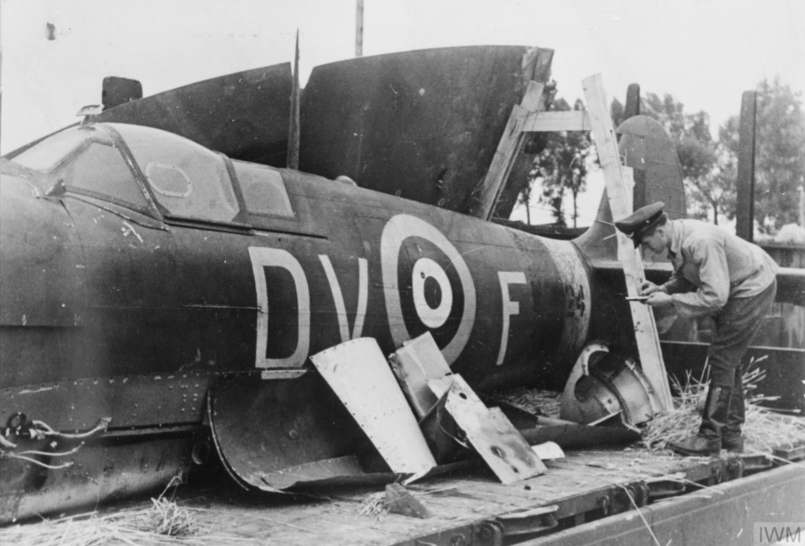 Spitfire MkVb RAF 129Sqn DVF W3824 sd over France pilot POW 27th Sep 1941 IWM HU86316