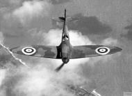 Asisbiz Factory fresh Spitfire MkI test flight May 1940 IWM HU104755