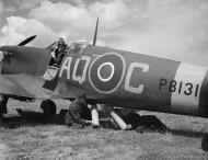 Asisbiz Spitfire FIIc RAF 276Sqn AQC P8131 at Warmwell 1943 01