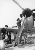 Asisbiz Spitfire MkI being rearmed at Biggin Hill Sep 1940 IWM HU104500