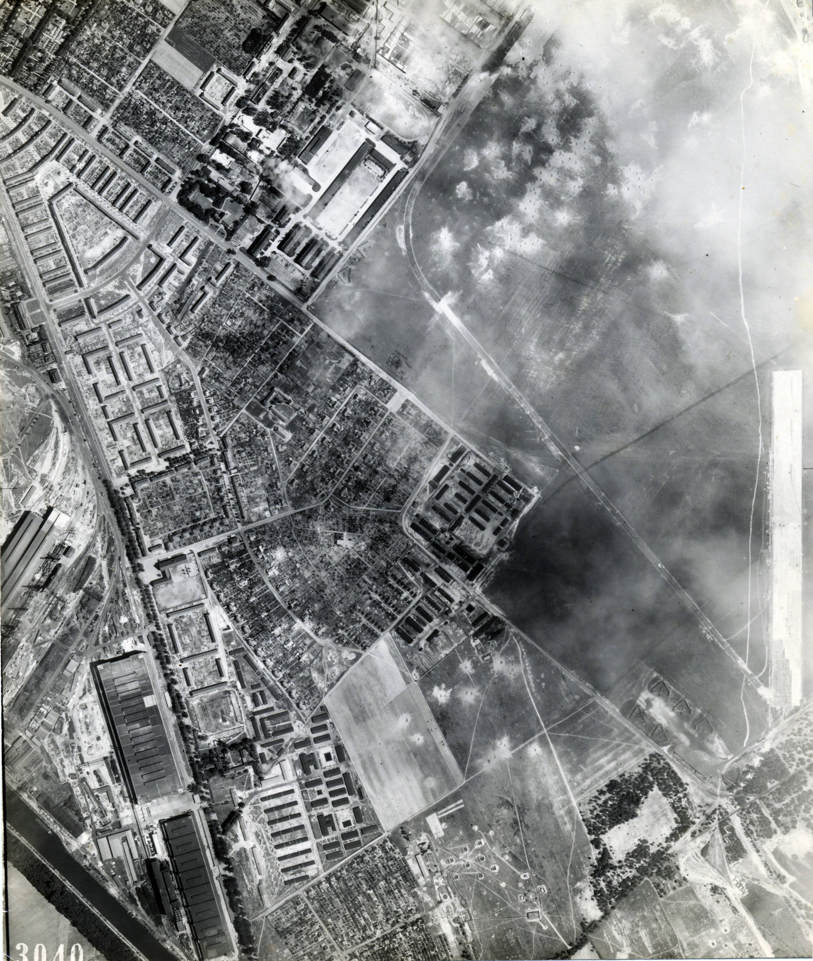 USAAAF 7PG22FS aerial recon photo to Brandenburg Neuendorf Airfield August 6 1944 01