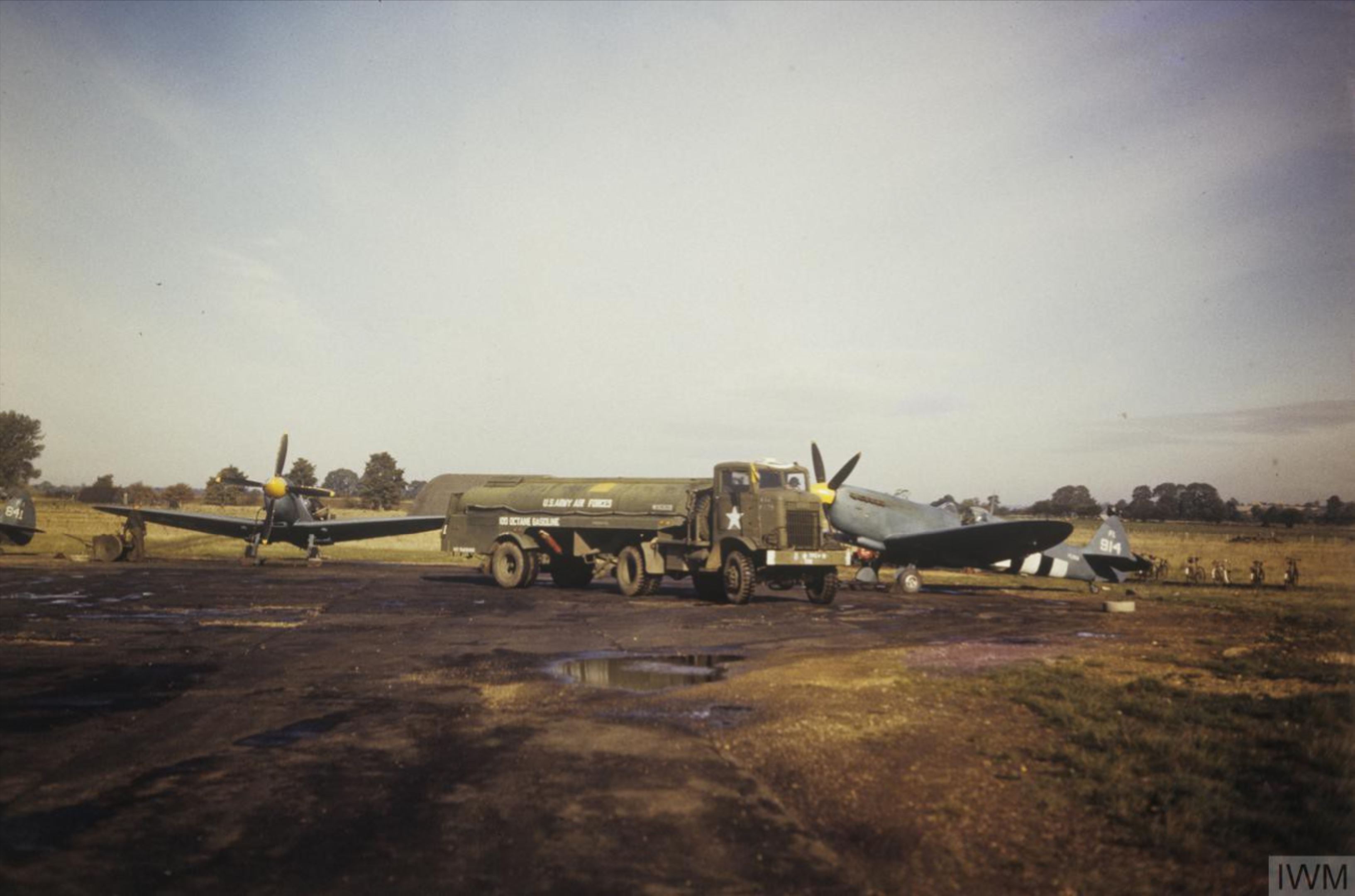 Spitfire PRXIT USAAF 7PG14PS PL914 Mount Farm England 1944 FRE5383