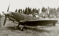 Asisbiz Spitfire MkIX USSR 102GvIAp 7IAK Pilot Zheliostov Mikhail Yakovlevich Leningrad front 1944 01
