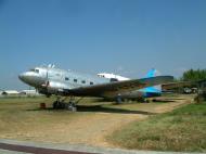 Asisbiz Abandoned Douglas DC 3 Dakotas at Manila airport in Mar 2003 almost all have since been scrapped 07