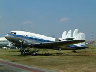 Asisbiz Abandoned Douglas DC 3 Dakotas at Manila airport in Mar 2003 almost all have since been scrapped 08