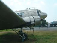 Asisbiz Abandoned Douglas DC 3 Dakotas at Manila airport in Mar 2003 almost all have since been scrapped 14