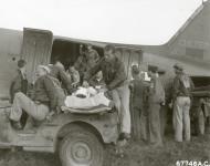 Asisbiz 41 38752 Douglas C 47 Skytrain 803AETS during a medical evacuation near Fort Hertz Burma 15th Dec 1943 NA481