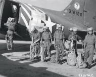 Asisbiz 43 16190 Douglas C 47A Skytrain 1ACG being loaded with Indian troops Meiktila invasion 17th Mar 1945 NA063