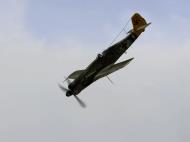 Asisbiz IL2 TT Ta 152C 11.JG26 black 1 diving through the cloud layer gap V02