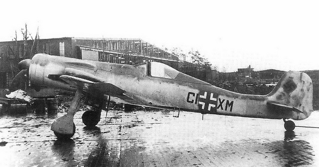 Focke Wulf Ta 152C0R11 Sktz CI+XM Hans Sandler Sorau Germany 27th Jan 1945 01