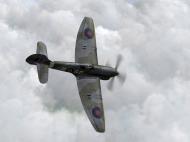 Asisbiz IL2 TT MkV RAF 501Sqn SD R EJ588 diving for cloud cover V01