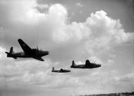 Asisbiz Wellington MkIc RAF 215Sqn LGG N2912 No11 OTU Bassingbourn Cambridgeshire England 1940 03