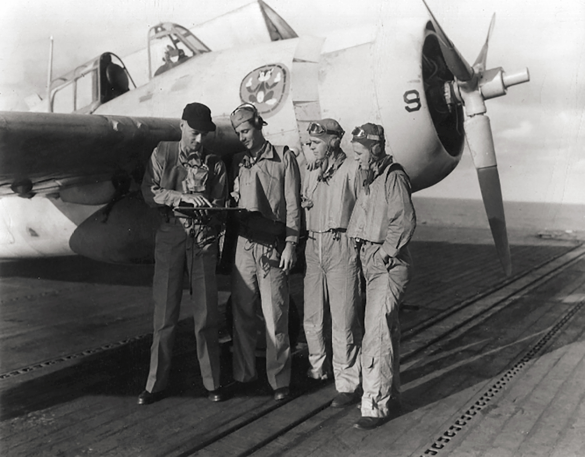 Grumman FM2 Wildcat VC-13 USS Core (CVE-13) sinking German Submarine U 378 20th Oct 1943 01
