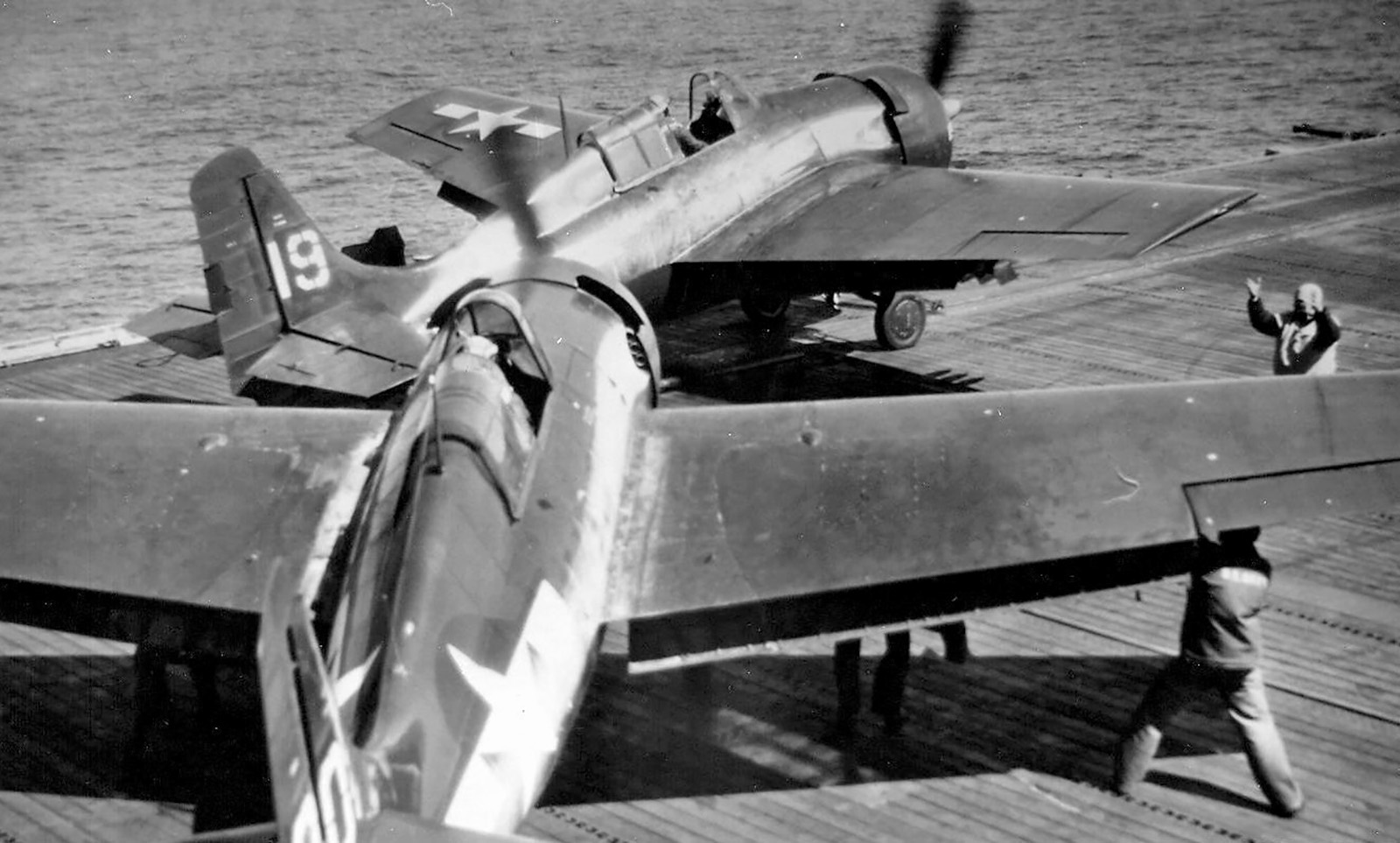 General Motors FM-2 Wildcat VC-79 White 19 CVE-83 USS Sargent Bay 1945 01