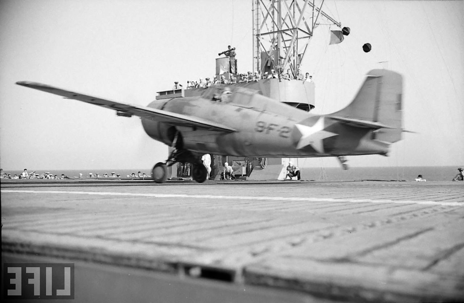 Grumman F4F-3 Wildcat VF-2 Black 9F2 USN Life photo series 1942 03