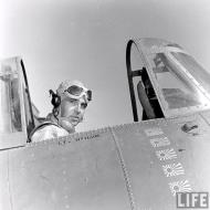 Asisbiz Aircrew VF 3 Lt Edward Butch O'Hare April 1942 02