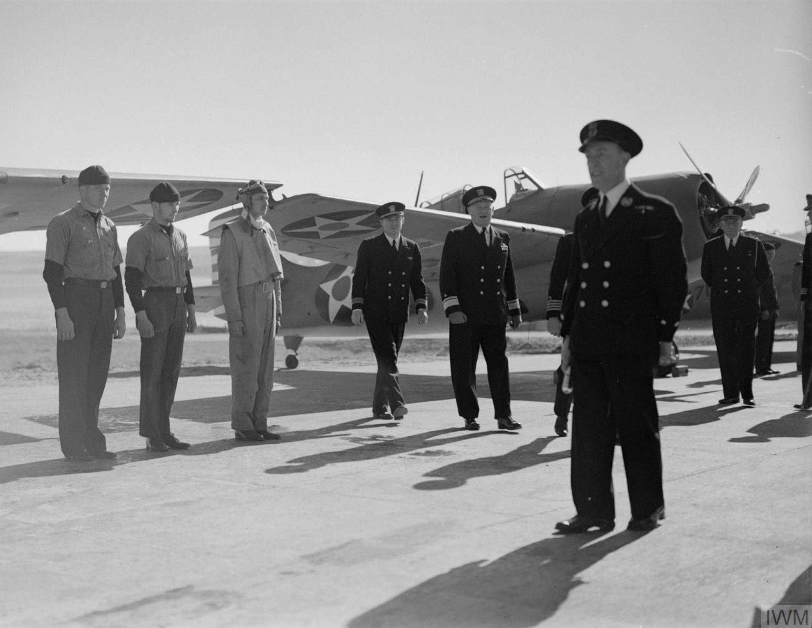 USN VF-71 Grumman F4F-4 Wildcat 71Fxx with Admiral Griffen USN at RNAS Hatson Apr 1942 IWM A9445