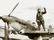 Asisbiz Yakovlev Yak 1B 562IAP 6IAK with pilot IN Kalabushkin Moscow 1943 01