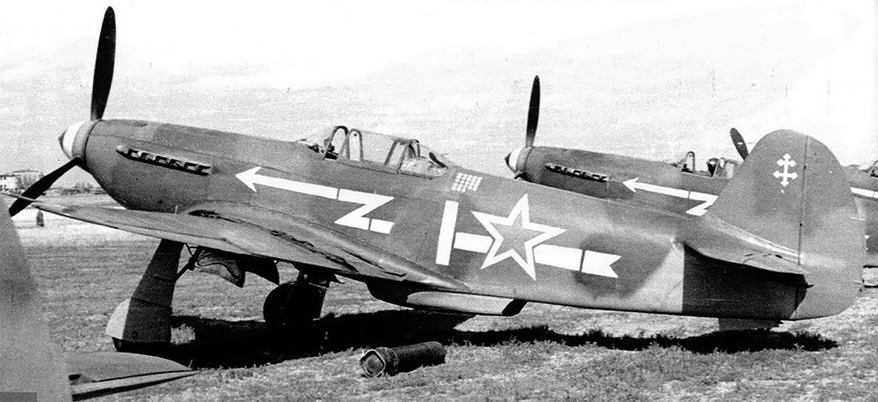 [Zvezda] 1/48 - Yakovlev Yak-3 Normandie Niemen   (yak3) - Page 2 Yakovlev-Yak-3-1IAP-Normandie-Niemen-303IAD-White-1-Stuttgart-1945-01