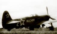 Asisbiz Yakovlev Yak 9L 168IAP 303IAD Silver 2 slogan Moscow based Belorussian Front 13th Jun 1944 01