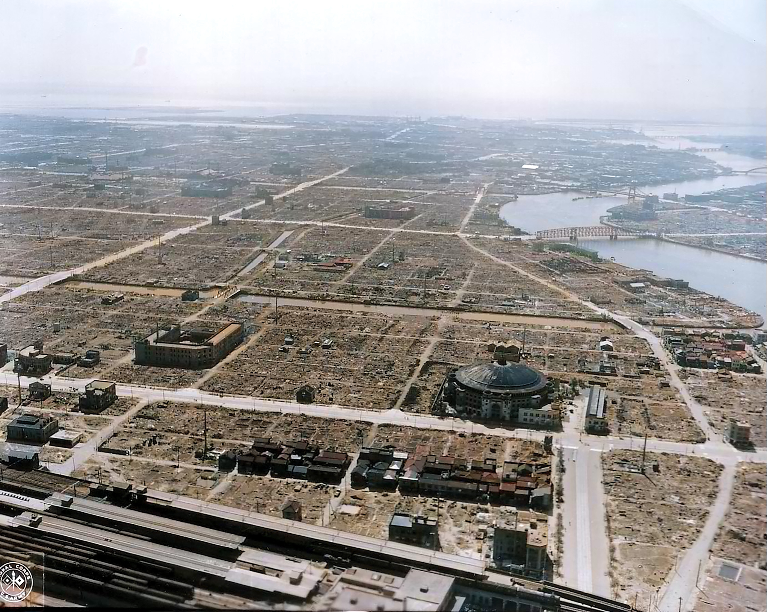 Boeing B 29 20AF bombing results showing a aerial view of Tokyo following the war 1945 01