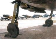 Asisbiz Mitsubishi A6M2 21 Zero Tsukuba Kokutai Tsukuba airbase Japan wartime photographs by Hiroshi Nakamura 1944 01