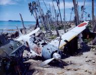 Asisbiz Mitsubishi A6M Zero destroyed at on Munda New Georgia Solomon Islands late 1942
