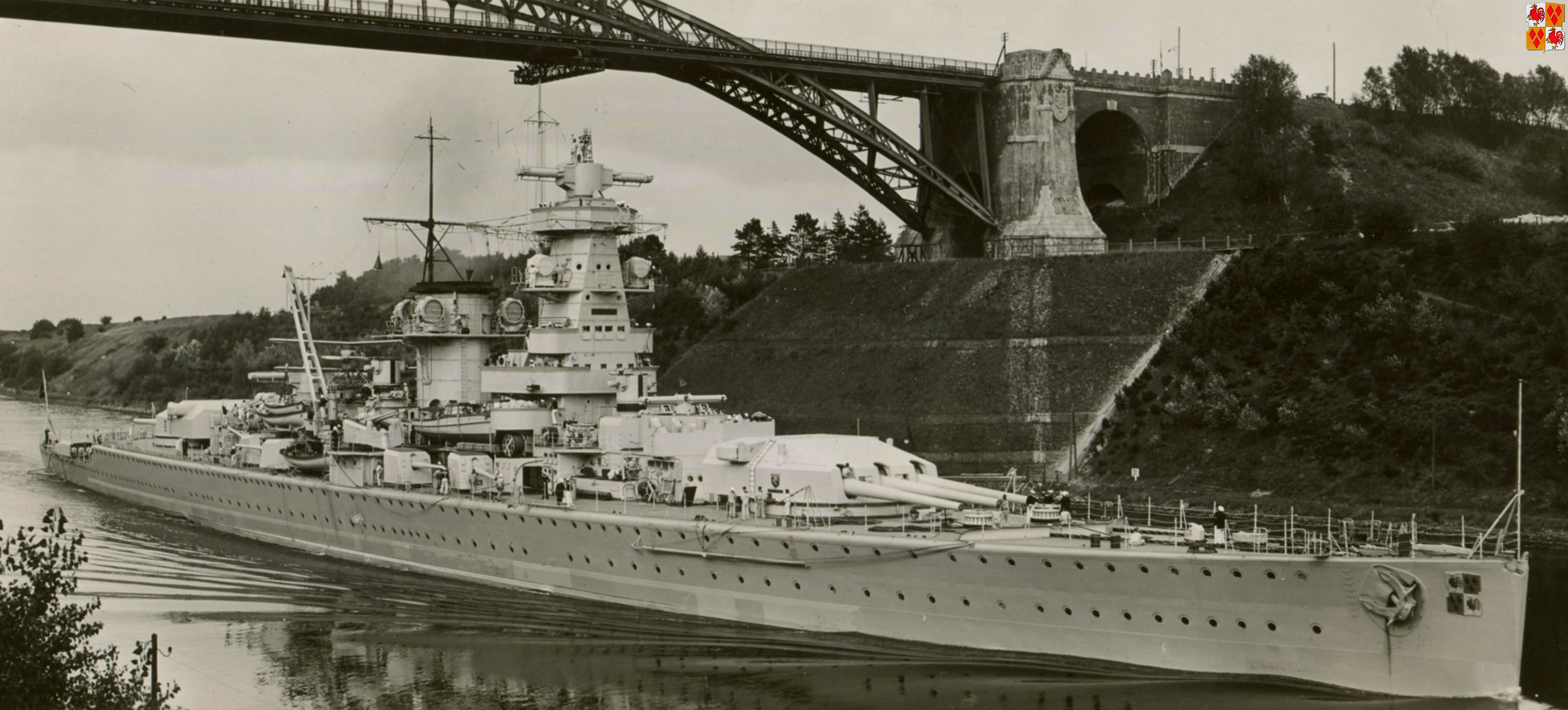 KMS Admiral Graf Spee passes the Levensau High Bridge over the Kiel Canal