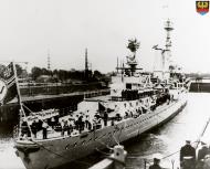 Asisbiz Kriegsmarine German light cruiser KMS Emden passing through the Panama canal Feb 1936 NH80876