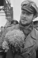 Asisbiz German U boat submarine U 93 Commander Horst Elfe and crew returns to Saint Nazaire 1941 06