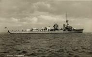 Asisbiz Kriegsmarine Deutschland light cruiser class KMS Koenigsberg starboard side ebay 04