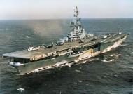 Asisbiz USS Antietam (CVS 36) underway with HSS and S2F 1957