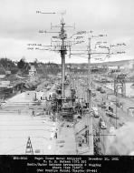 Asisbiz USS Bataan (CVL 29) in Puget Sound Naval Shipyard after a radio and radar upgrade 10th Dec 1951 01