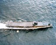 Asisbiz USS Belleau Wood (CVL 24) underway on 22nd Dec 1943 80 G 276768