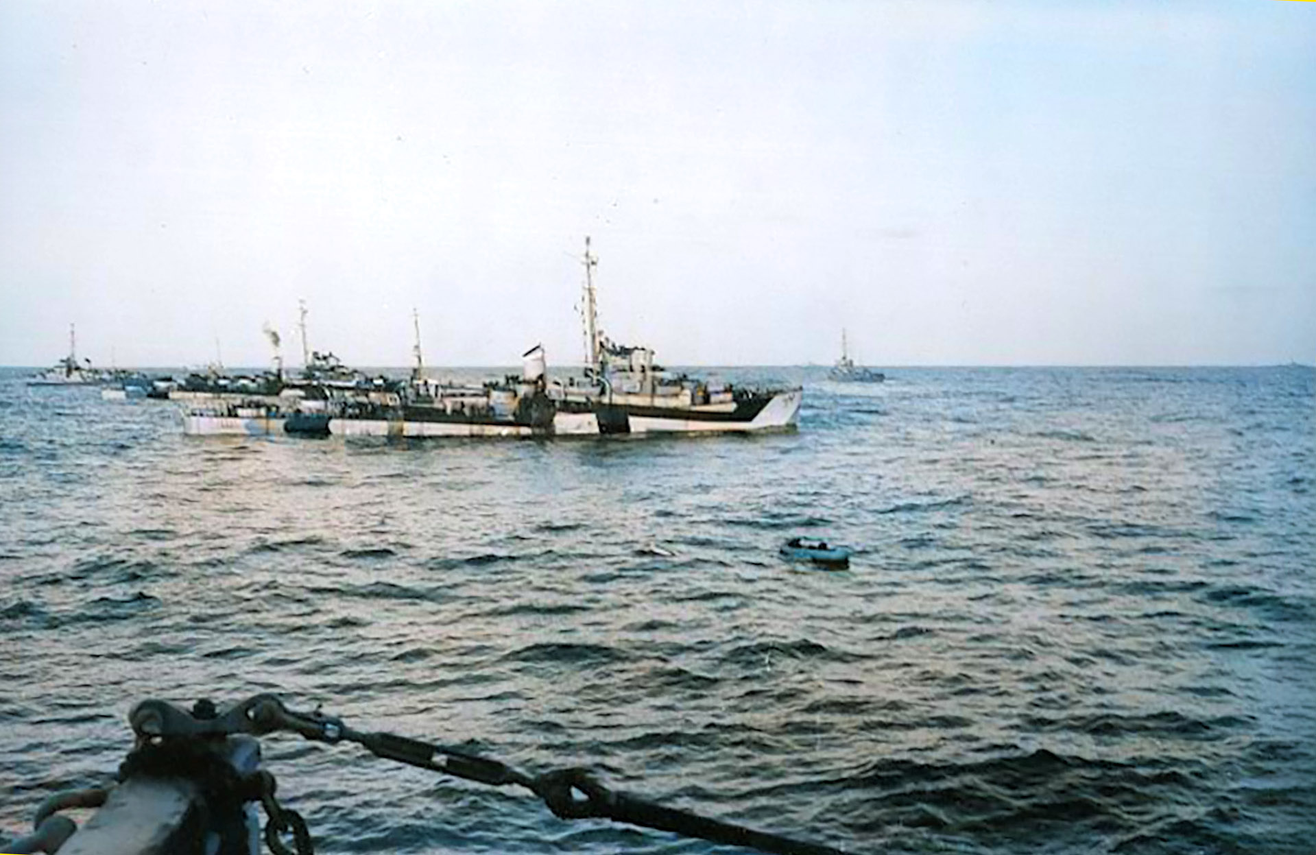Asisbiz German Submarine U-546 was sunk by aircraft of USS Bogue 25th April 1945 01