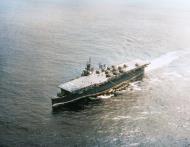 Asisbiz USS Cabot (CVL 28) underway at sea 26th July 1945 80 G 262768