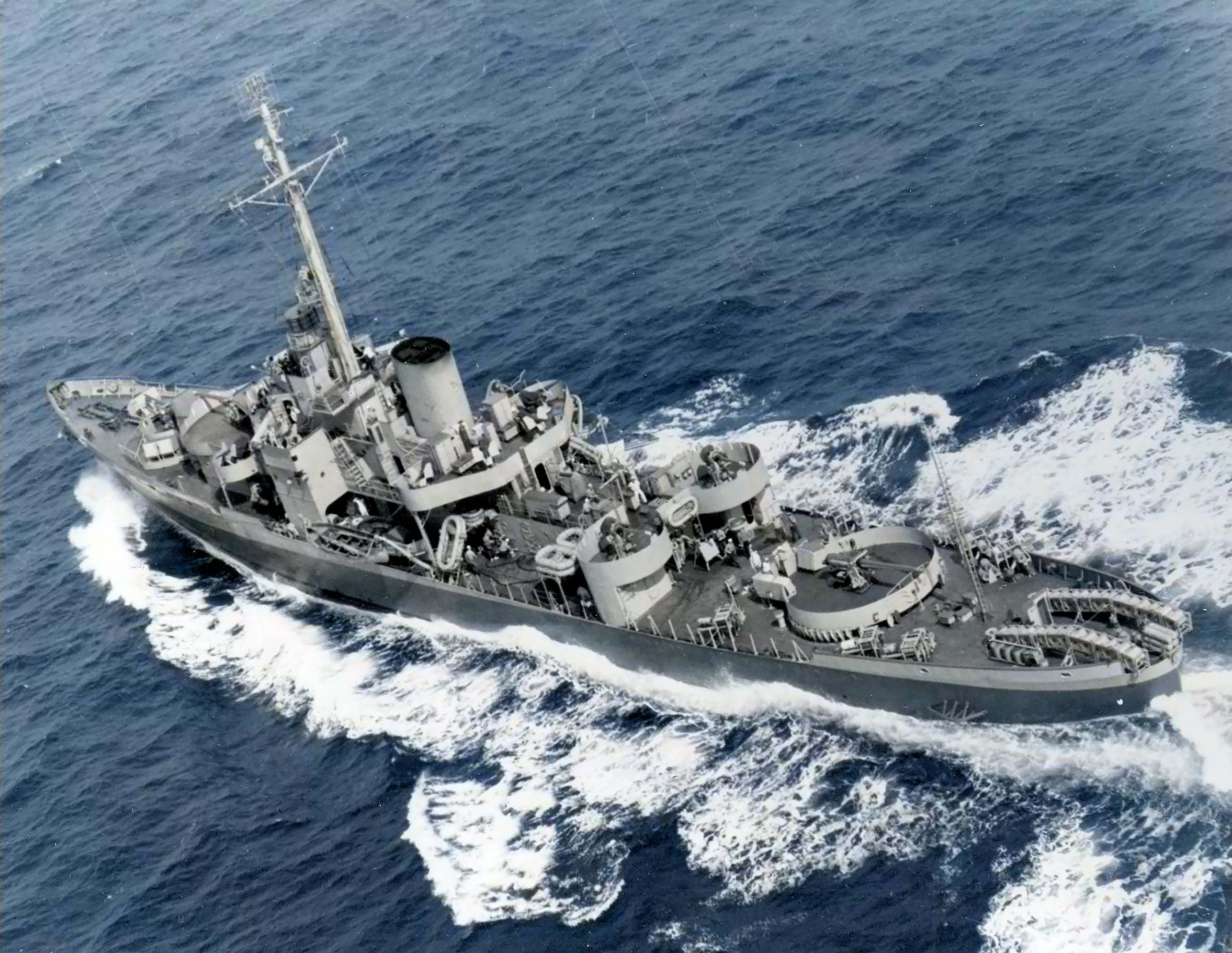 Asisbiz US Coast Guard cutter USS Campbell (WPG 32) heading to Norfolk Navy Yard 26th July 1943