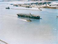 Asisbiz USS Card (ACV 11) in Hampton Roads March 1943 01