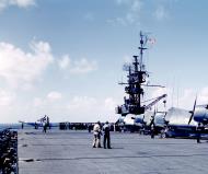 Asisbiz USS Cowpens (CVL 25) flight deck and bridge with Grumman F6F 3 Hellcats lined up 1943 80 GK 663