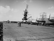 Asisbiz USS Cowpens (CVL 25) flight deck during working up exercises in Nov 1943 80 G K 663