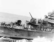 Asisbiz USS Smith (DD 378) refueling from USS South Dakota (BB 57) Battle of Santa Cruz 28th Oct 1942 80 G 33379